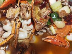 -七欣天香辣蟹火锅(闵行浦江欢乐颂店)