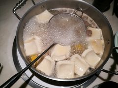 -左庭右院鲜牛肉火锅(浦江欢乐颂店)