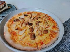 牛肝菌鸡肉披萨-Future&Kitchen