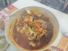 -刘姐啤酒鱼民族演艺餐厅(西街总店)