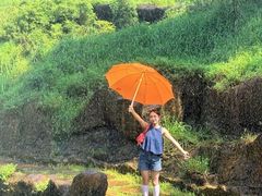 -雪山彩虹谷景区