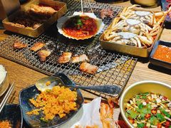 -鑫釜山海鲜烧烤(鑫丰国际店)