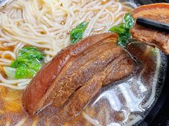 阿婆焖肉面-食惠里小笼包面馆(越秀店)