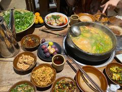 -贵厨酸汤牛肉(花果园国际中心店)