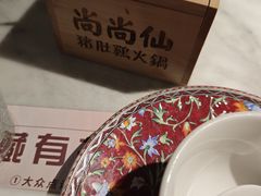 -尚尚仙·酸汤猪手·猪肚鸡火锅(华联万柳购物中心店)