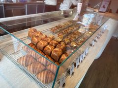 -VERIE BAKEHOUSE