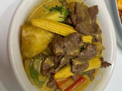 咖喱牛肉饭-百草堂餐厅