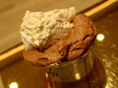 榛子+吉安杜佳-VENCHI 闻绮(北京国贸商城店)