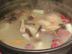 -芸鲜季·云南野生菌餐厅· 云南风物味研社(闵行店)