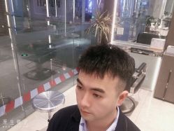 -罗亚帝造型