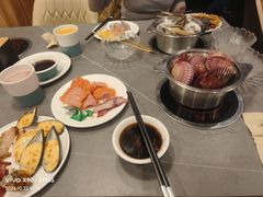 -遇上西雅图多融合海鲜自助餐厅(中房金谊广场店)
