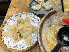 -蒙自源过桥米线(红谷滩万达店)