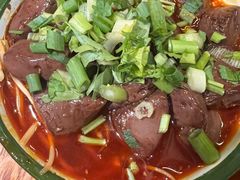 -拈签一笑黄牛肉辣卤串串