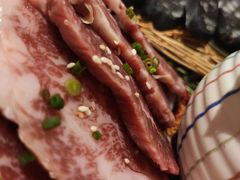 -山川小町·极番烧肉(新地假日广场店)