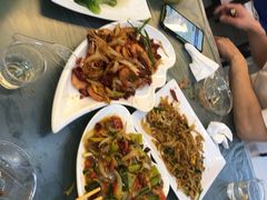 -覃记海鲜美食餐厅