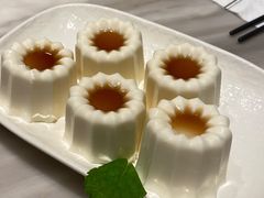 椰子嘟嘟糕-金椰壳· 大厨新加坡菜(壹方城店)