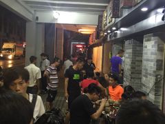 等位区-百花传统甜品店(原址店)