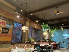 大堂-湘当爱·鲜煮现炒(松岗立业路店)