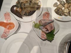 -领鲜活海鲜榴莲自助火锅(东门店)