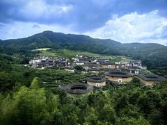 -初溪土楼群