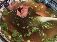 -老新隆牛肉锅贴(新街口店)