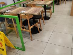 用餐区-老乡鸡(六安新加坡御苑店)