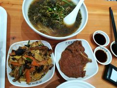 -弄堂咪道-饭香·面香·馄饨香(兴梅店)