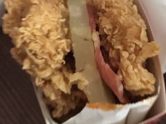 -肯德基(中纬店)