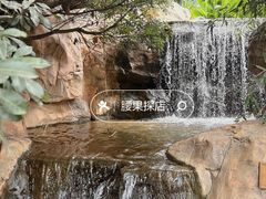 -七彩云南古滇温泉山庄