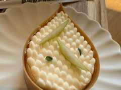 -VERIE BAKEHOUSE