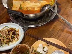 -亮欢寨酸汤鱼(沙冲路店)