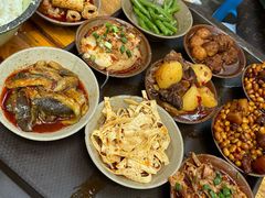 -董哥山城碗碗香(美专校街店)