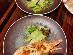 -广州万富希尔顿酒店·感趣自助餐厅·金秋蟹宴生蚝海鲜刺身