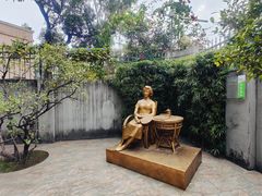 -红线女旧居