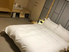 -全季酒店(上海徐家汇肇嘉浜路店)