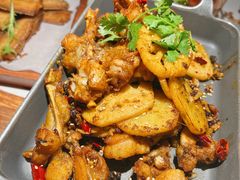 馋嘴香锅牛蛙-佬肥猫(国华广场店)