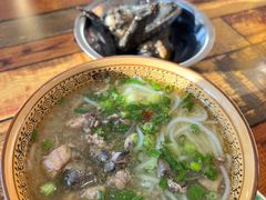 -正宗李家土鸡米线店