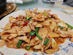 鲜笋回锅肉-漫山居私汤民宿全竹宴