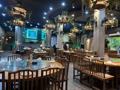 -花溪雨·森林餐厅(石基店)