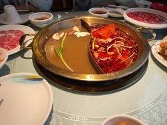 -小天鹅火锅·一线江景洪鼎旗舰店(洪崖洞店)