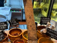 -云阿蛮云南生烫牛肉米线(奉贤路店)