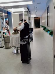 -PE SALON