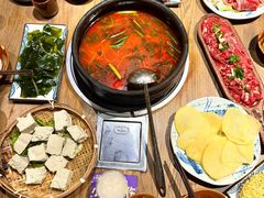 -贵厨酸汤牛肉(花果园国际中心店)
