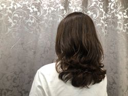 -GIRL STYLE 烫发·染发沙龙