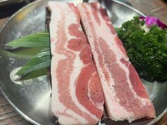 -明洞阿姨·韩式酱蟹烤肉·创意料理(方庄店)