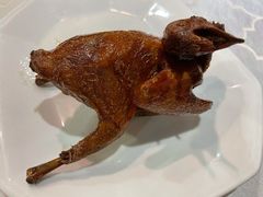 手撕乳鸽-琬苑鸽庄·川粤融合菜(解放碑总店)