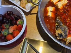 -三顾烤庐·烤鱼·烧烤·龙虾(奉贤店)