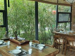 靠窗位-聚缘堂·海鲜私房菜(松岭路店)