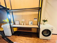 -魔方公寓(碧云国际店)