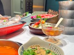 -泓炙颐凤鲜海鲜火锅料理(桐乡店)